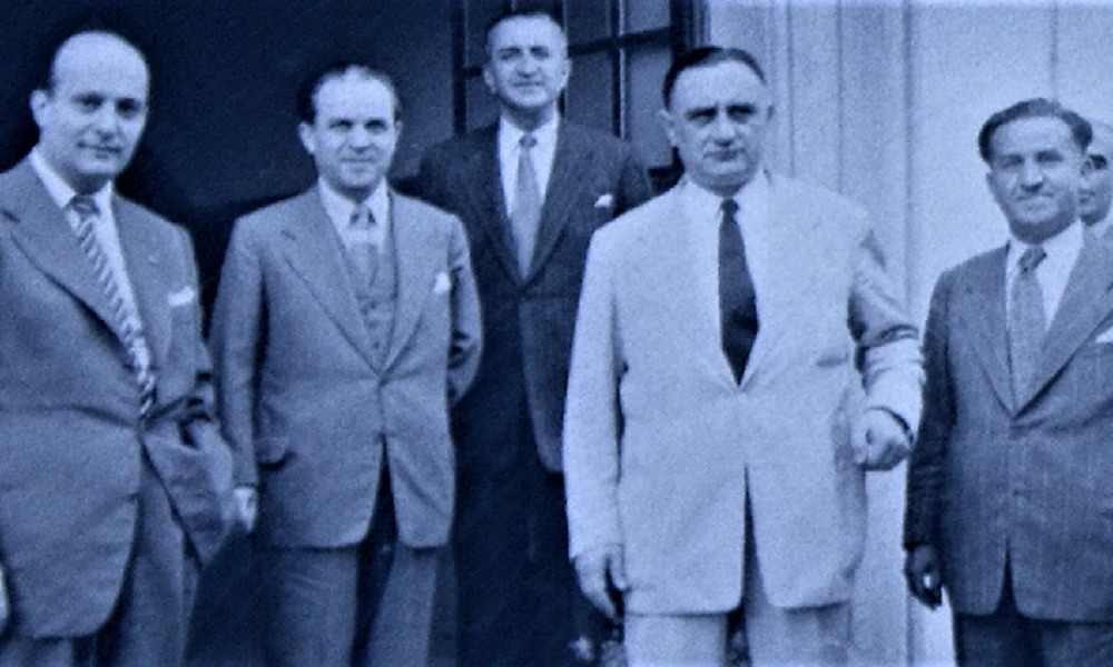 Από τη Σμύρνη του 1922 έως το Μοσχάτο και την Αdelco – Μία συγκλονιστική ιστορία
